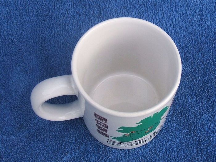 MOTHER HUBBARDS (truck stop & restaurants) - a merchandise/souvenir mug (c.1990's)