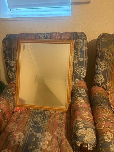 Wall mirror