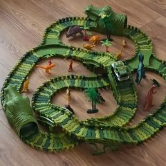 Dinosaur Loop Race Track Set