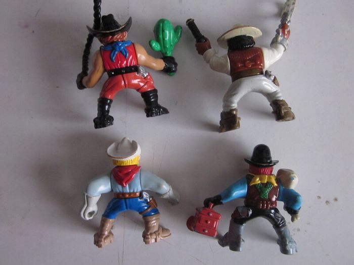 Fisher Price 1996 Wild West Figures X4