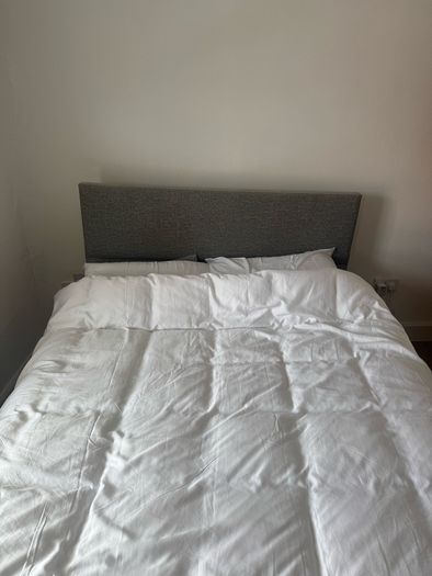 Kingsize bed and mattress