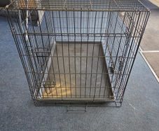 Medium dog cage