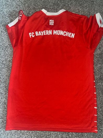 Bayern Jersey Medium