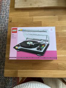 lego Retro Record Player
