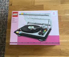 lego Retro Record Player