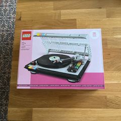 lego Retro Record Player