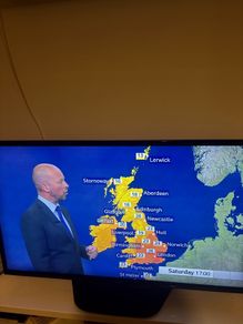 Tv not a smart Tv F