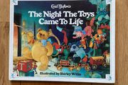 The night the toys came to life Hardback