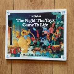 The night the toys came to life Hardback