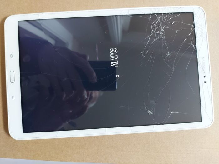 Samsung Galaxy Tab A6, Model SM-T580, FRP Google Locked, Scratches-cracks on display, but touchscreen works fine