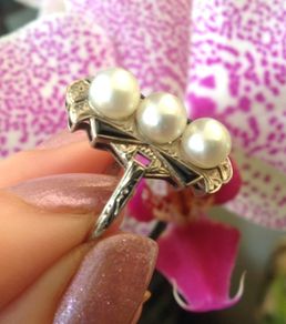 Antique Art Deco 14 Carat White Gold Akoyia Pearl Ring