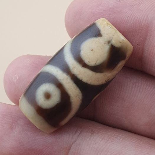 Vintage 3 Eyes Himalayan Tibetan Agate Dzi Bead Amulet