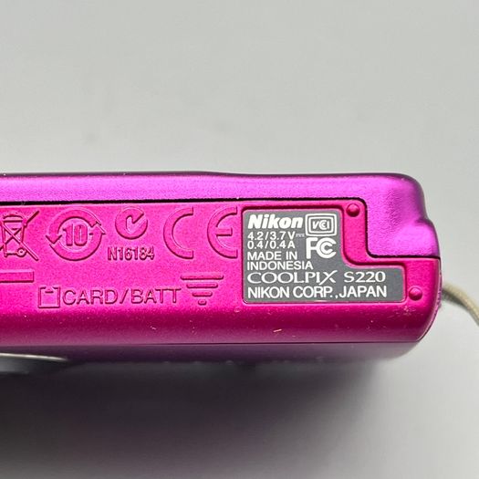 Nikon Coolpix S220 10MP Digital Camera Pink - Nr Mint - Full Kit
