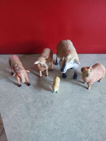 Lot Of 5 Cheaps Miniature Small Hard Plastic Farm Animals Toys.