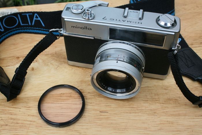 Minolta Hi-Matic 7   35mm Rangefinder Film MF Camera Rokkor-PF 45mm f/1.8 Lens JPN (working)
