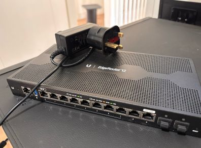 Unifi EdgeRouter 12