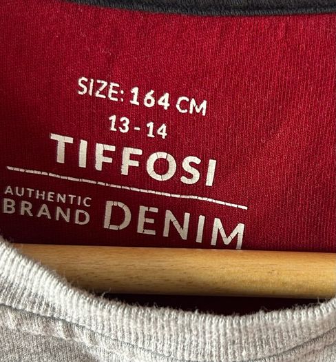 Tiffosi long sleeve top. Age 13/14