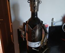 Novelty Robot Man Metal wine holder