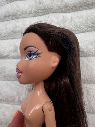 Bratz Winter Wintertime Wonderland Doll Dana Used Please see photos