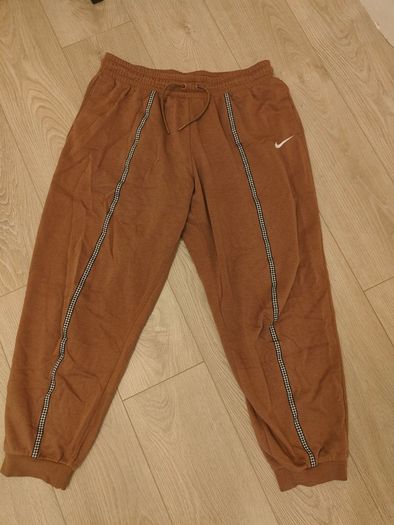 Nike sportswear sweatshirt and pants