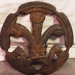 vintage possibly militaria trivet???