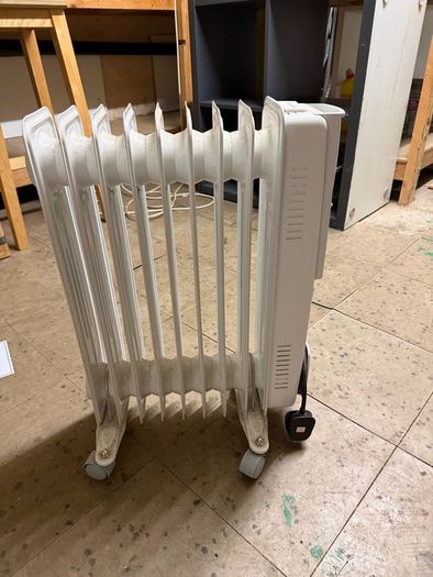 Oil Filled Radiators X 2 Monday-last Day To Collect