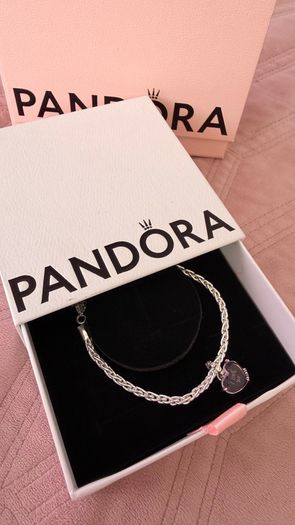 pandora bracelet and heart charm