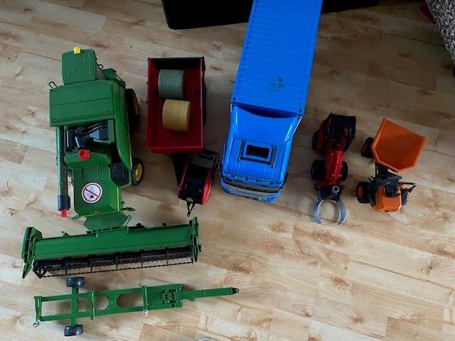 Toy Tractors, Combine Harvester, Cattle truck (Group)