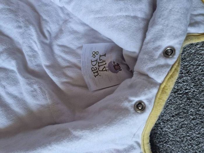 sleep sacks 2.5 tog 0 to 6 months and flower one 6-12m