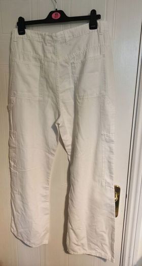 White Cargo Trousers UK16  Relaxed Fit & Everyday Style