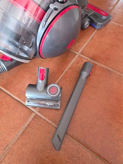 Dyson Cinetic Big Ball Animal 2 vacuum cleaner