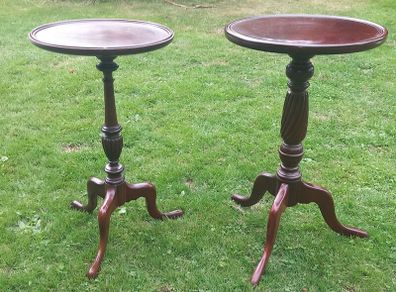 Antique wine or pedestal tables, D18