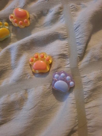 mini cute paw magnets