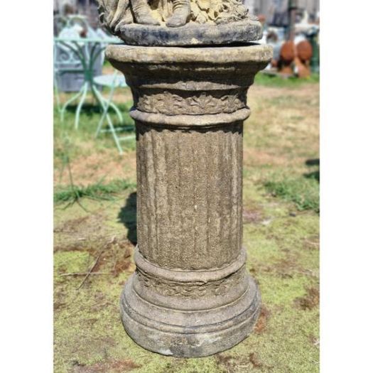 Romeo and Juliet Statue with Pedestal EG022