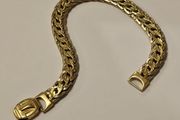 18k gold bracelet / bangle