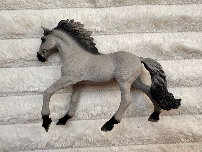 Schleich Farm World Sorraia Mustang Stallion Retired Horse Used Please see photos