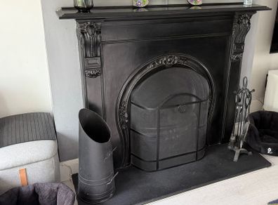 fireplace cast iron (complete, please read details)