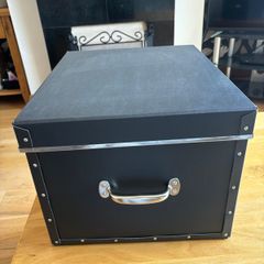 Storage box