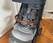 Ergobaby Metro+ Deluxe Travel Buggy