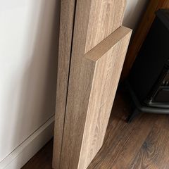 Floating shelves