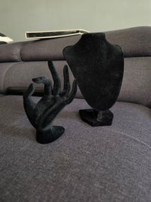 Velvet jewellery stands
