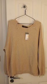 NWT beige jumper