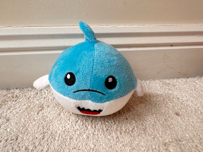 Blue white Shark Soft Plush approx. 10 cm. Used Please see photos