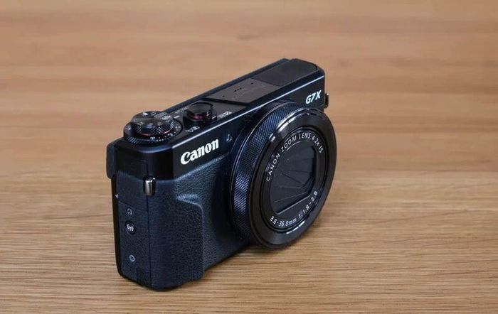 Canon PowerShot G7 X Mark II 20.1 MP Digital Camera