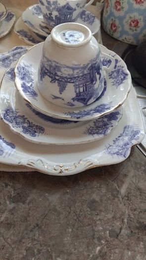 Bal Four Royal Crown Tea Set