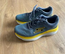 Go Running Sketchers