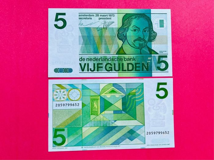 Netherlands   5. Gulden. 1973   Pick  95a. ( Uncirculated. )