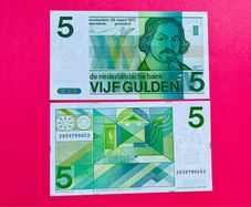 Netherlands   5. Gulden. 1973   Pick  95a. ( Uncirculated. )