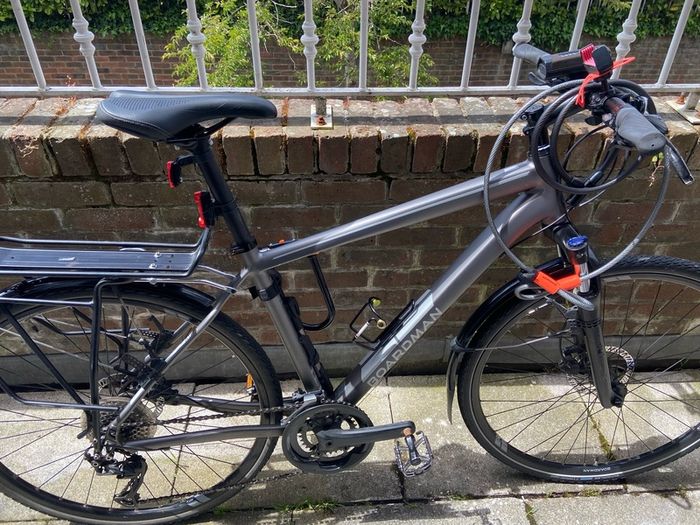 Boardman MTX 8.6 Mens Hybrid Bike-M with many accessories