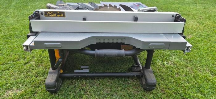 DeWalt Table Saw